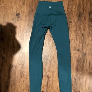 size 2 green lululemon wonder under legging